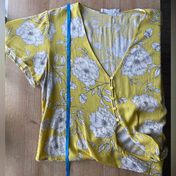 LUSH yellow floral print top - Size M - Picture 12 of 15